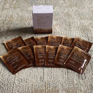 Korres Dark Bronze Tanning Cloths x 12